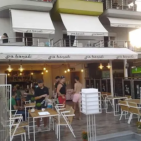 Gia Banaki Hotel *